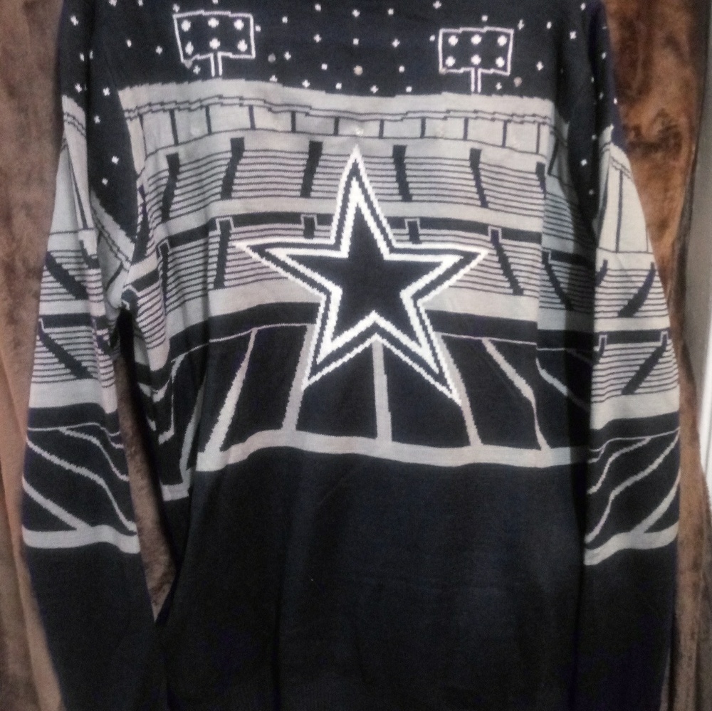 (NEW) Dallas Cowboys Holiday Sweater LIGHTSUP